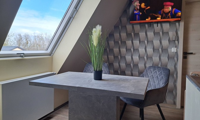 Senftenberg House | Top-Rated Apartment at Seenland-oase Reppist with Kitchen