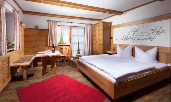 Schoenau am Koenigssee Apartment | Guest Rated: Apartment Grünstein with Spa & Hot Tub