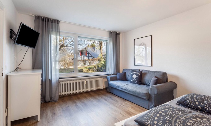 Eslohe Apartment | Welcoming Appartment "Kupferkännchen" with Spa & Breakfast
