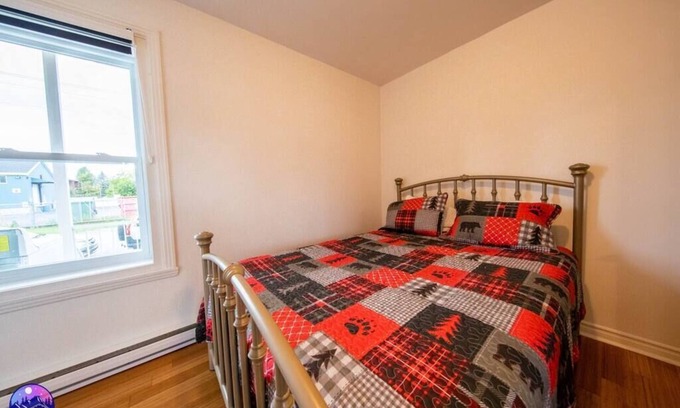 Joliette Apartment | Comfortable Apartment le repos S with Great Amenities