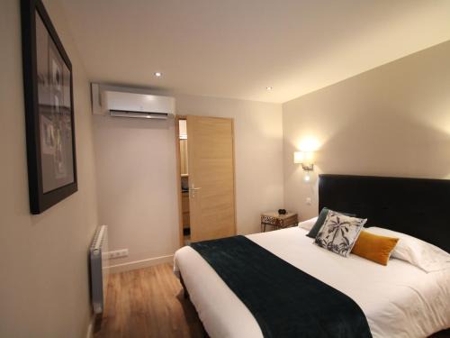Limoges Apartment | Family-Friendly Apparts Watteau with Excellent Guest Rating