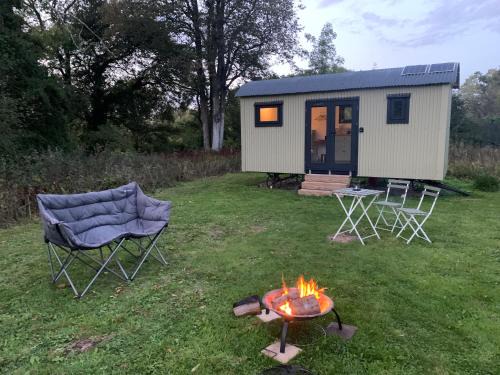 Ewhurst Green Other | Cozy Apple Orchard Shepherd Huts with Ocean Views