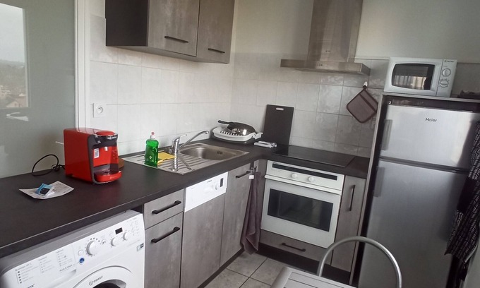 Ambilly Apartment | Discover Apprentice Ambilly: Family-Friendly Comfort Awaits