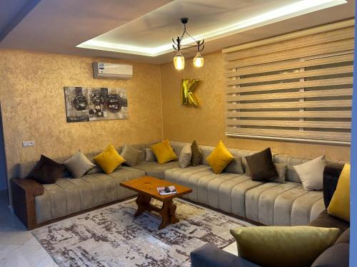 Oujda Apartment | Pet-Friendly Retreat in Apprt Lux with High Guest Ratings