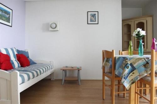 La Rochelle Apartment | Appt 2 pièces cabine LA ROCHELLE - LR120-307