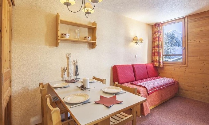 Doucy-Combelouviere Apartment | Cozy Apartment with Balcony in Doucy-Valmorel