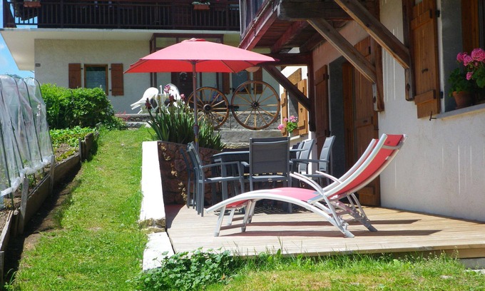 Crest-Voland Apartment | Cozy 4-Bedroom Apartment Near Ski Slopes - Rated 9.6/10
