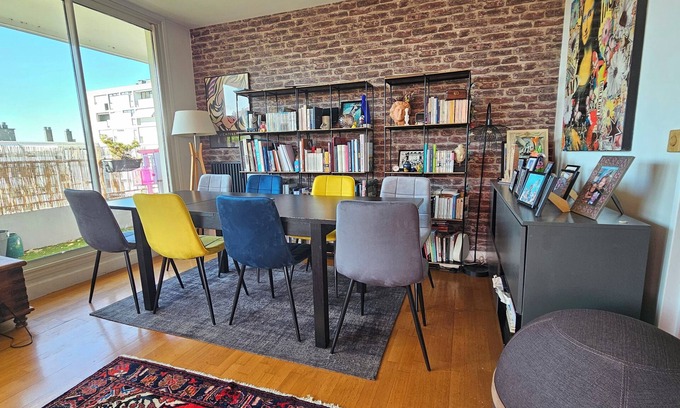 Saint-Fargeau Apartment | Bright and Cozy Apartment with Pool near Paris Sights