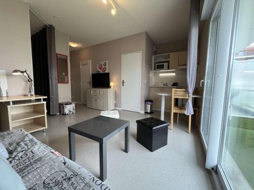 La Rochelle Apartment | Appt Studio cabine LA ROCHELLE - LR040-003