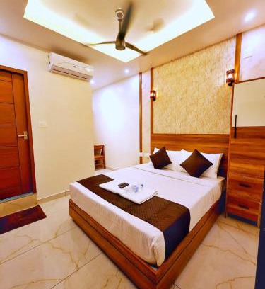 Perintalmanna Hotel | Budget-Friendly Apsara Residency: Family Friendly Stay