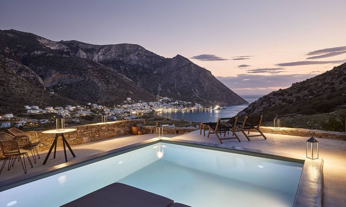 Sifnos House | Apsila Pool Suites: Guest Rated 10/10 with Inviting Amenities