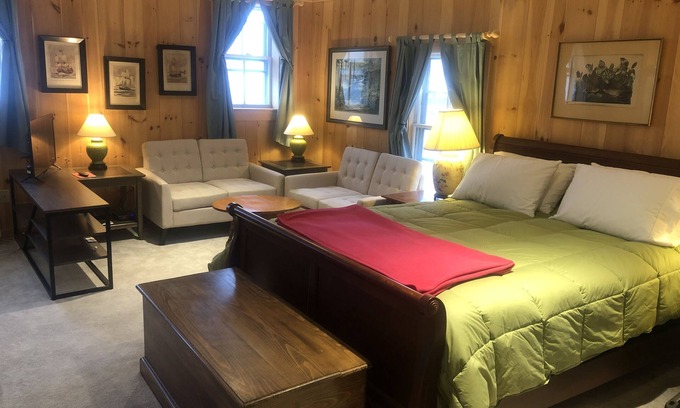 Stonington Apartment | Stonington Studio Apartments with Ocean Views & Top Ratings