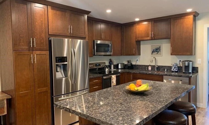 Carpinteria Apartment | Beachside 2-Bed Apt - Pet Friendly & Rated 9.8/10