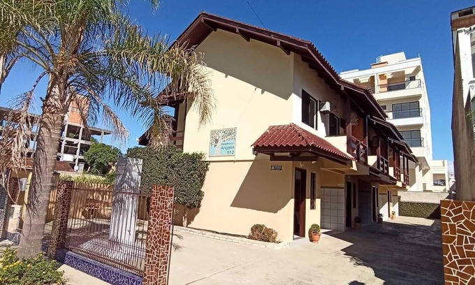 Canto Grande House | Prime Location Near Mariscal Beach with Pet-Friendly Amenities