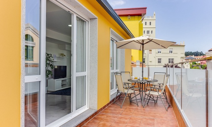 Perillo Apartment | Family-Friendly 2-Bedroom Apartment at Rueiro 17 - Ideal for All