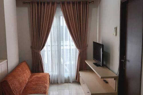 Sunter Apartment | Cozy 2 BR Apartment with Pool and Netflix at Sunter Park