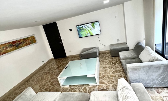 El Tesoro Apartment | Explore Apt 240 mt2 in Medellín's Best Neighborhood