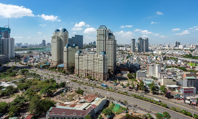 District 10 Apartment | Cozy 2BR Apartment in Vinhome Central Park Awaits You