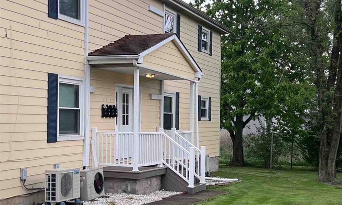Masury Apartment | Cozy 2-Bedroom Apartment with Lake View and Spa Access
