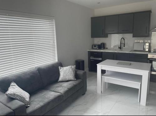 Buncrana Apartment | Pet-Friendly Retreat at Apt 3, Lisvarna House - Rated 9.3