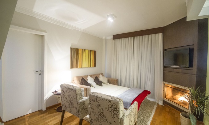 Vila Everest Apartment | Immaculate 2-Dormitory Apartment in Campos do Jordão!