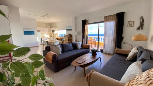 La Restinga Apartment | Oceanfront Apartment with Pool at Playa Roja, La Restinga