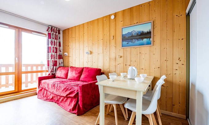 Saint-Francois-Longchamp Apartment | Apt for 6, near slopes, Saint-François-Longchamp
