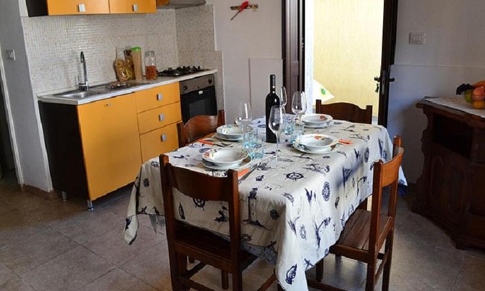 Torre dell'Orso Apartment | Cozy Apartment Steps from the Beach - Child Friendly Stay