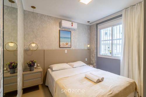 Quatro Ilhas Apartment | Serene Ocean View Retreat in Bombinhas for Families