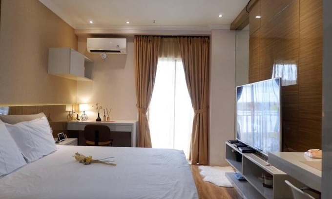 Jakarta Apartment | Relaxing Apt Signature Park Studio with Pool & Netflix