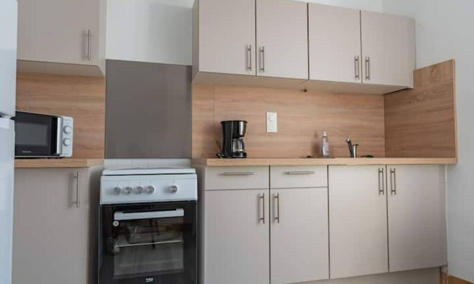 Saint-Honore-les-Bains Apartment | Experience Comfort at Apt T2 - Downtown Logis des Thermes