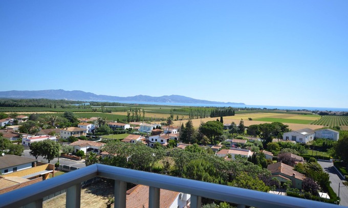 Bon Relax Apartment | Experience Apt TCanigo 8D: Pool, Wifi & Breathtaking Views