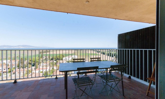 Bon Relax Apartment | Comfortable Apt TCanigo9B with Wifi, Views & Parking
