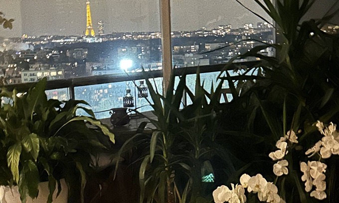 Puteaux Apartment | Elegant Apartment with Panoramic Views Over Paris