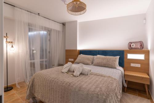 Corcubion Apartment | Family-Friendly Apt. Xaramiños with Pool Access
