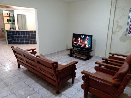 Olinda House | Pet-Friendly Aptº Casa Caiada: Steps from Olinda Beach