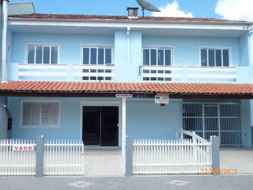 Enseada Apartment | Spacious 2-Bedroom Apartment Near Beautiful Beaches