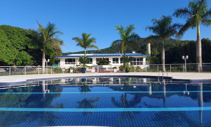 Campeche Norte Apartment | Spacious 2-Bedroom Condo with Oceanfront Pool Access