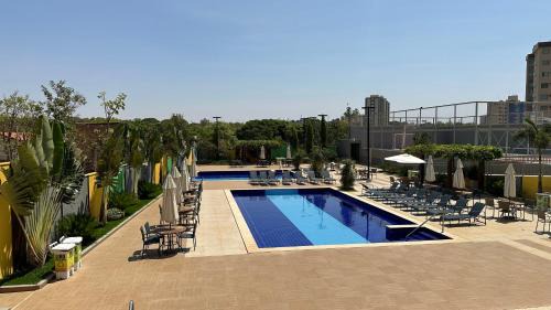 Caldas Novas Apartment | Family-Friendly Golden Dolphin Hotel with Pool & Hot Tub