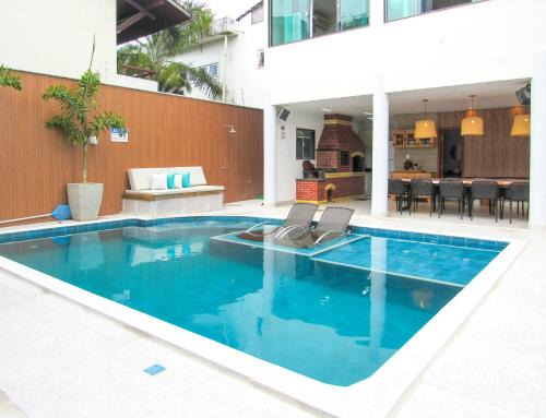 Porto Seguro Apartment | Family-Friendly Retreat with Pool Near Praia de Mundaí
