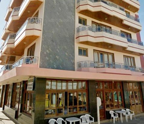 Balneario Arroio do Silva Apartment | Enjoy Oceanfront Comfort at Apto com Varandas 103