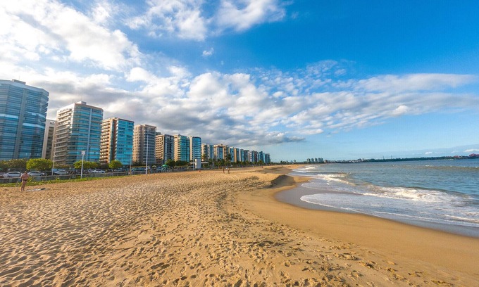 Bairro de Fatima Apartment | Cozy Apt with WiFi Near Camburi Beach, Ideal for Families