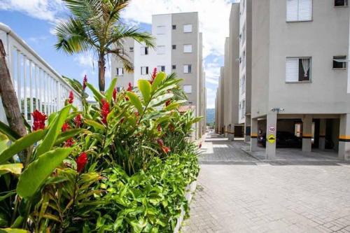 Estufa I Apartment | Cozy Ubatuba Apartment Steps from Itagua Beach & Pool Access