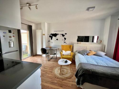 Cartama Apartment | Cozy Apto-Estudio Near Málaga Center - Pet Friendly Stay