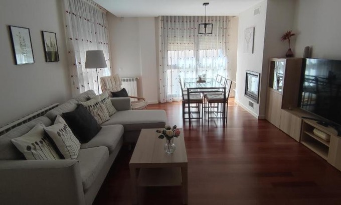 Latas Apartment | Discover Sabiñanigo Las Margas: Golf, Pool & Family Fun