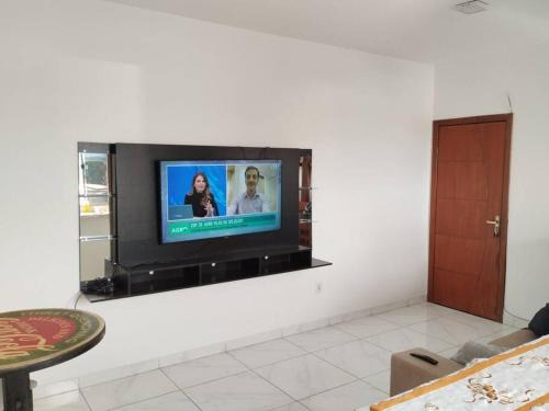 Vila Isa Apartment | Convenient Stay Near Samaritano Hospital for Families & Pets