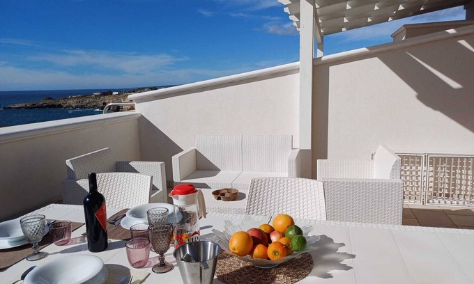 Castrignano del Capo Apartment | Cozy Villa Vedusella in Santa Maria di Leuca with Pool