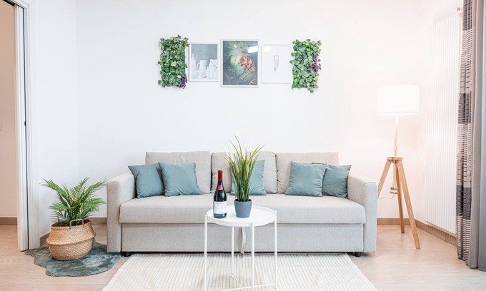 Municipio 2 Apartment | ApuliaLux: Elegant Apartment with Spa & Free Parking