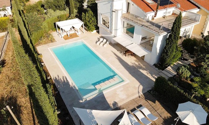 Corato Villa | Exclusive Villa with Pool near Castel del Monte