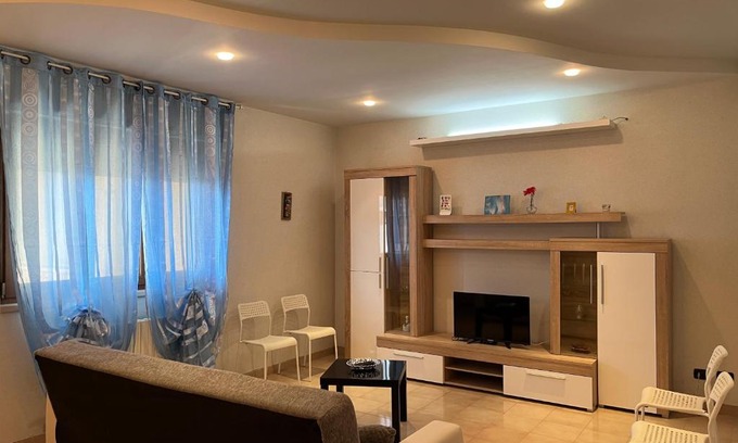 Gioia del Colle Apartment | Elegant Apulian Heart Apartment with Hot Tub & Breakfast